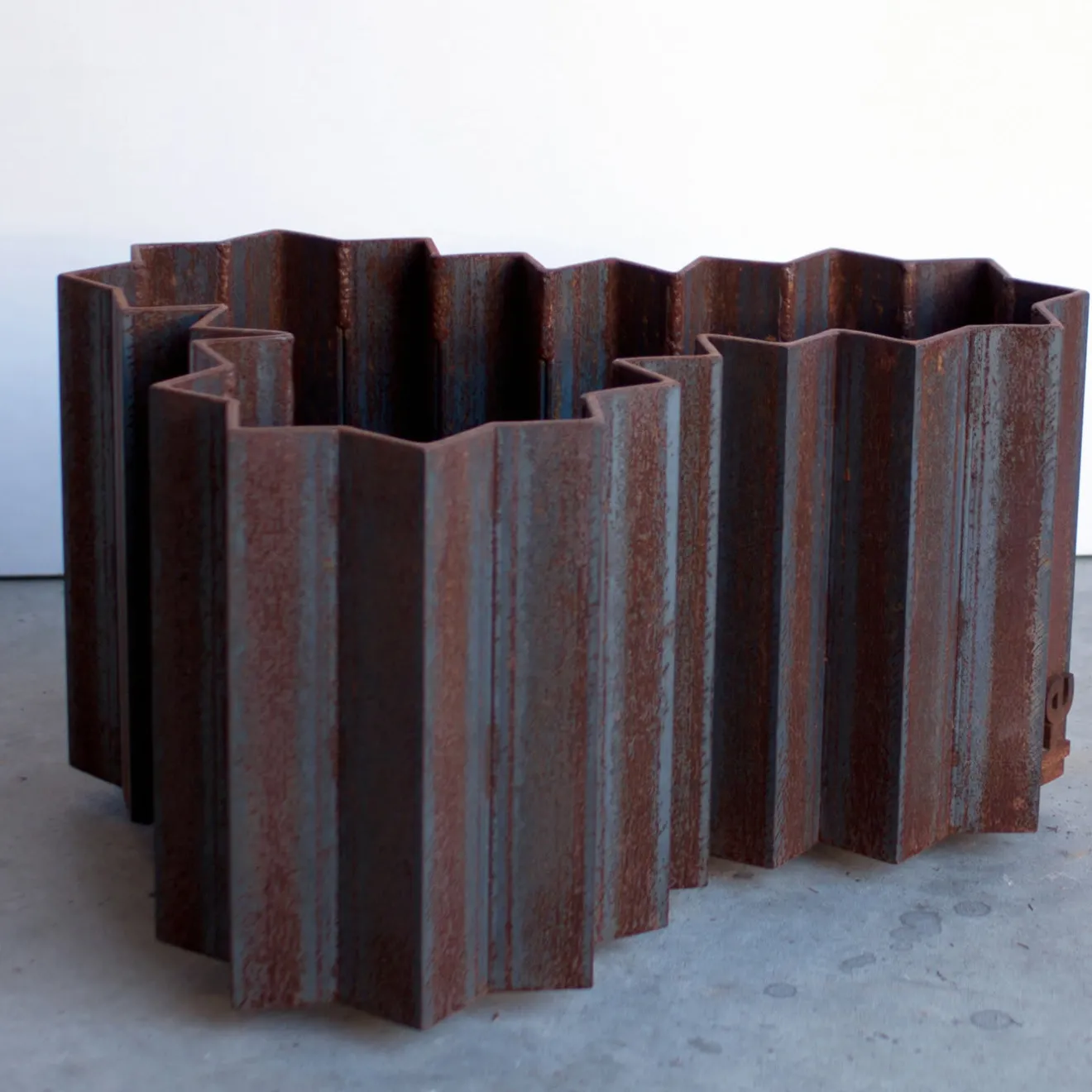 Marco Gaviraghi Calloni 37 Portavaso in ferro