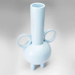 Paolo Santangelo Anfora alta in ceramica azzurra Stereogramma