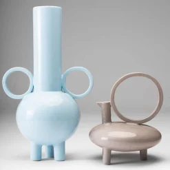 Paolo Santangelo Anfora alta in ceramica azzurra Stereogramma