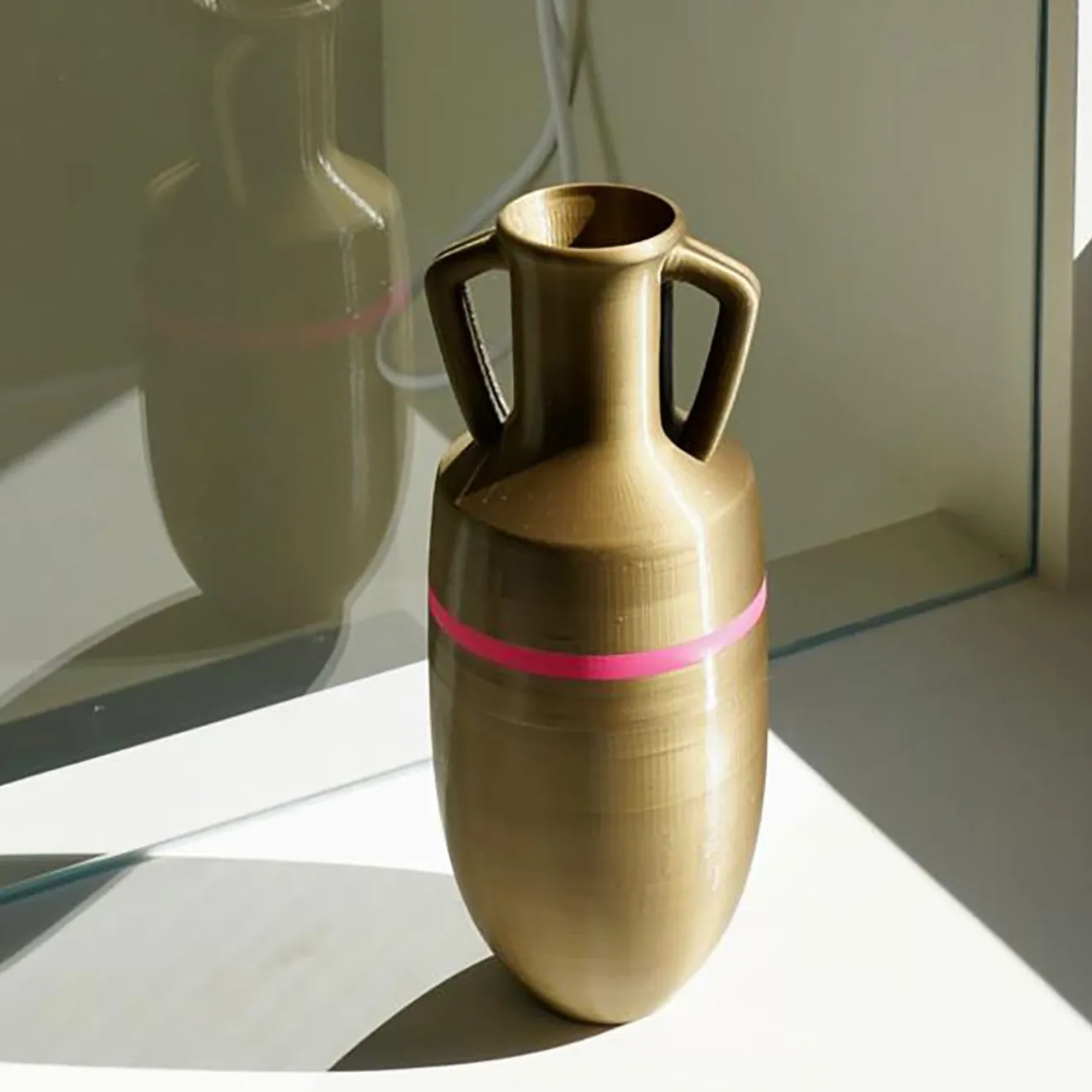 Pop Pot Anfora Ottaviano XL in bronzo e fucsia