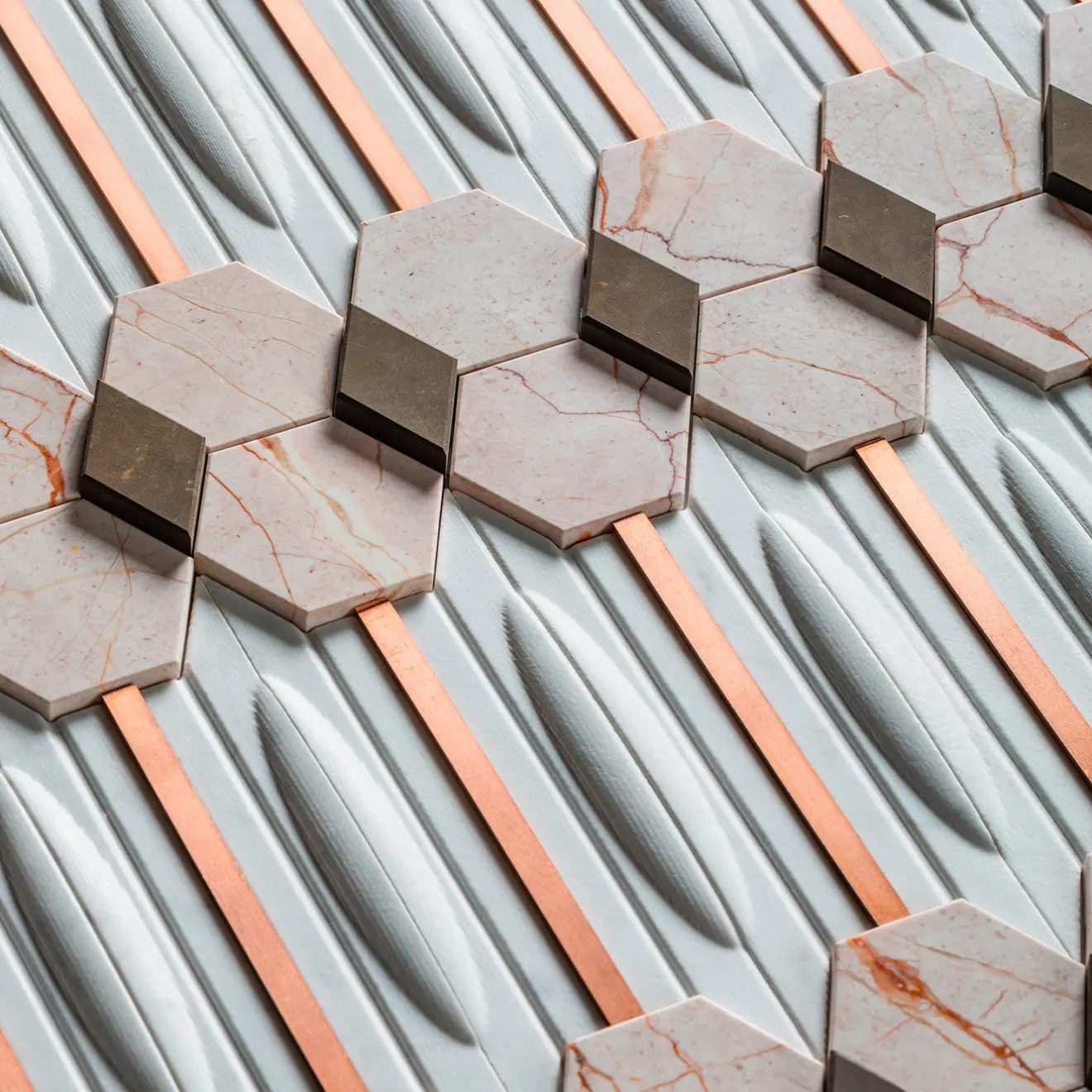 Lithea Bassorilievo Byzas di Elena Salmistraro