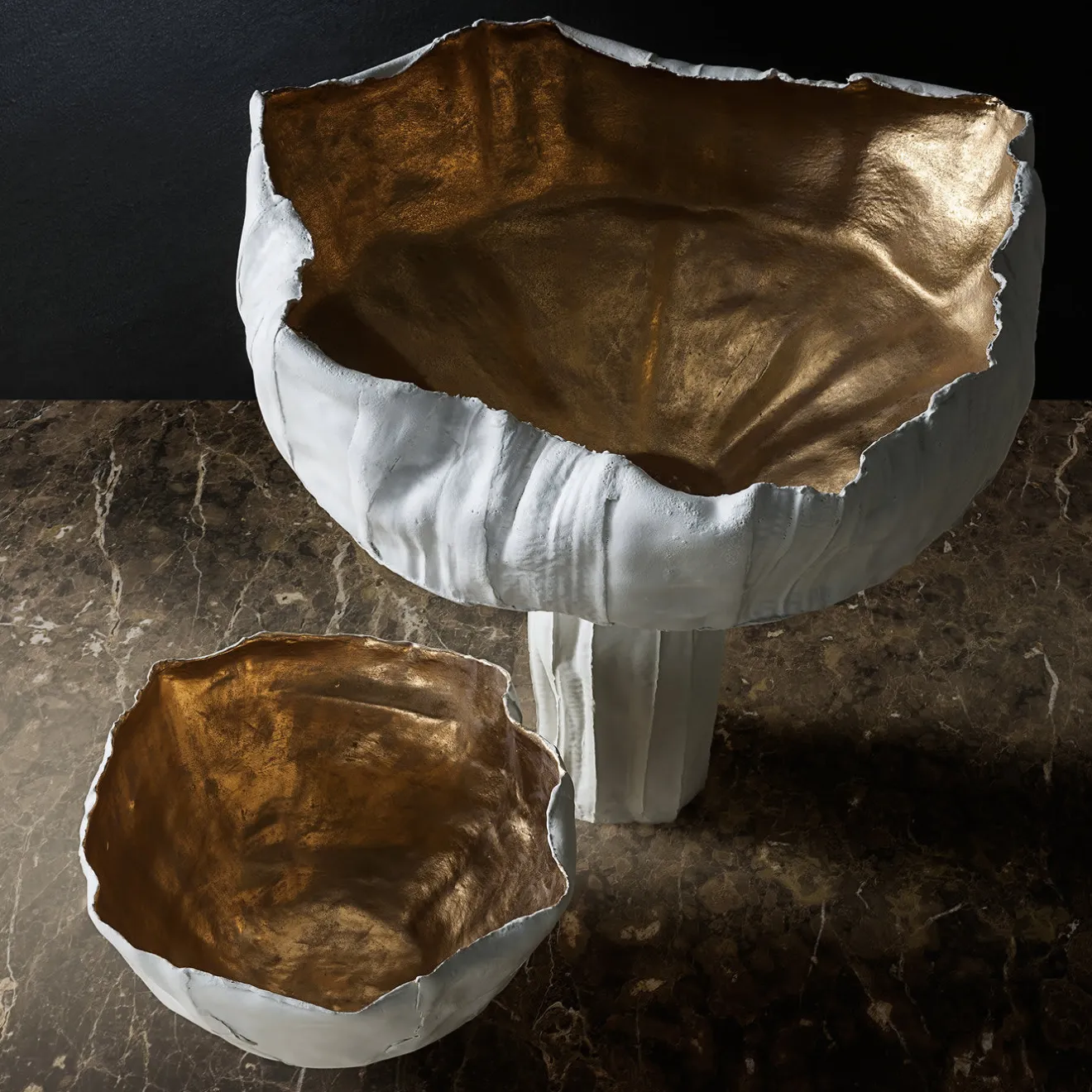 Paola Paronetto Bowl Corteccia in ceramica bianca e oro