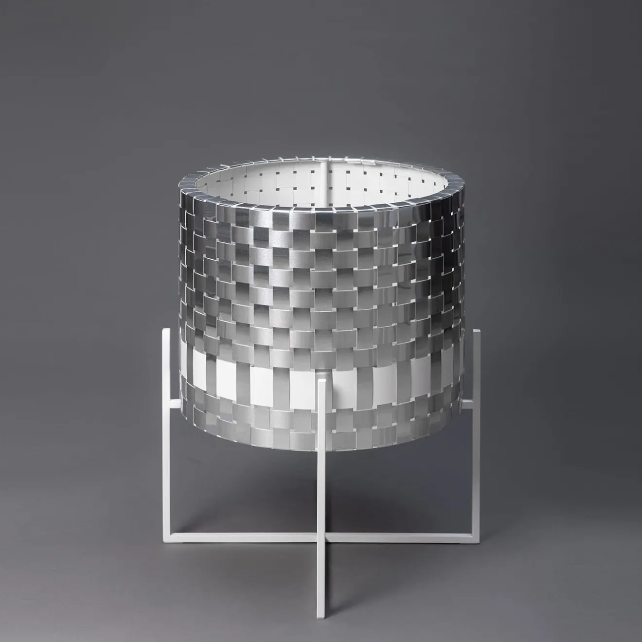 Splot Design Cachepot in metallo argentato Galatea