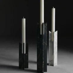 Kreoo Candeliere in marmo nero e oro Trinity S