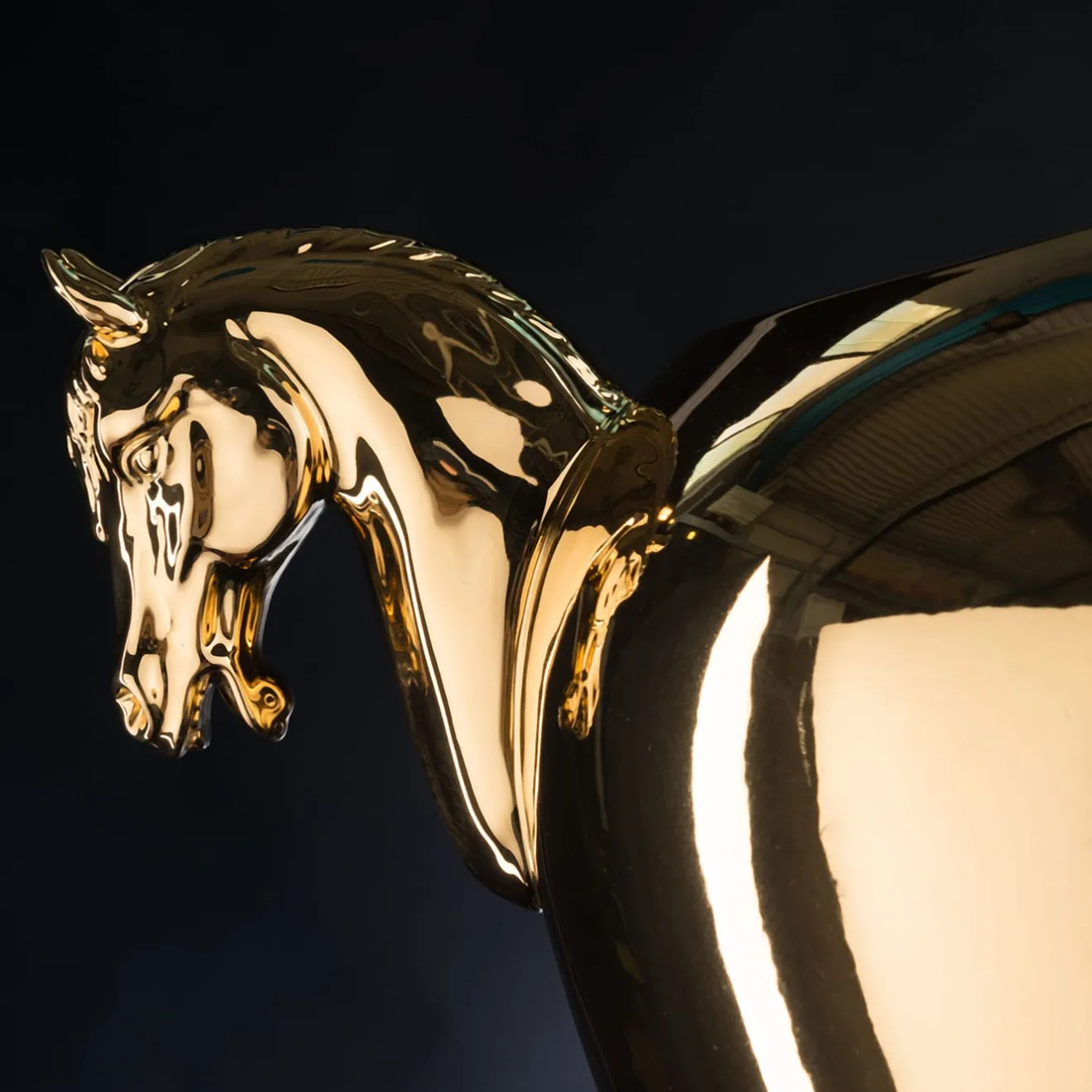 VGnewtrend Cavallo Grande Vaso decorativo dorato