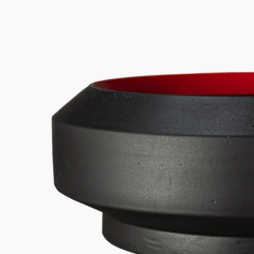 Bitossi Ceramiche Centrotavola nero di Arik Levy George