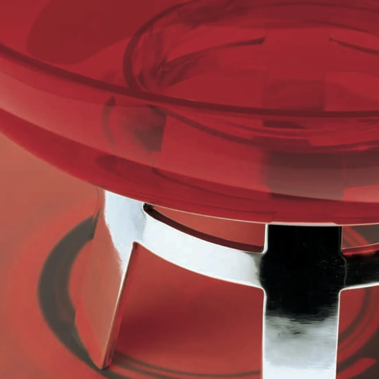 Serafino Zani Centrotavola rosso in edizione limitata di Ettore Sottsass