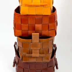 Bottega Conticelli Cestino in pelle intrecciata giallo senape