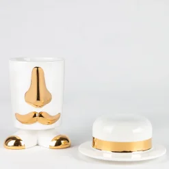 Andrea Maestri Contenitore Renato White