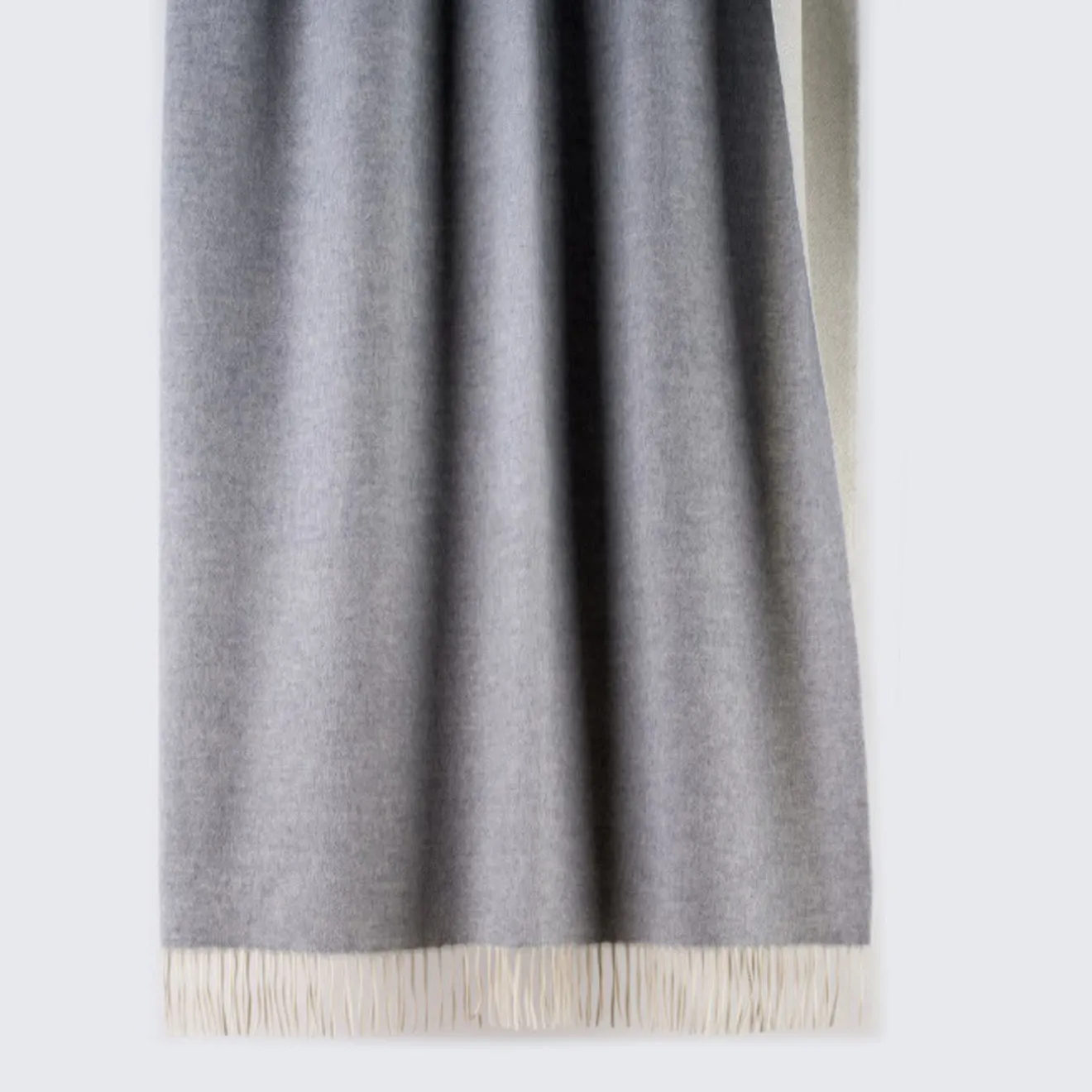 Masserano Cashmere Coperta Biella Pearl Gray