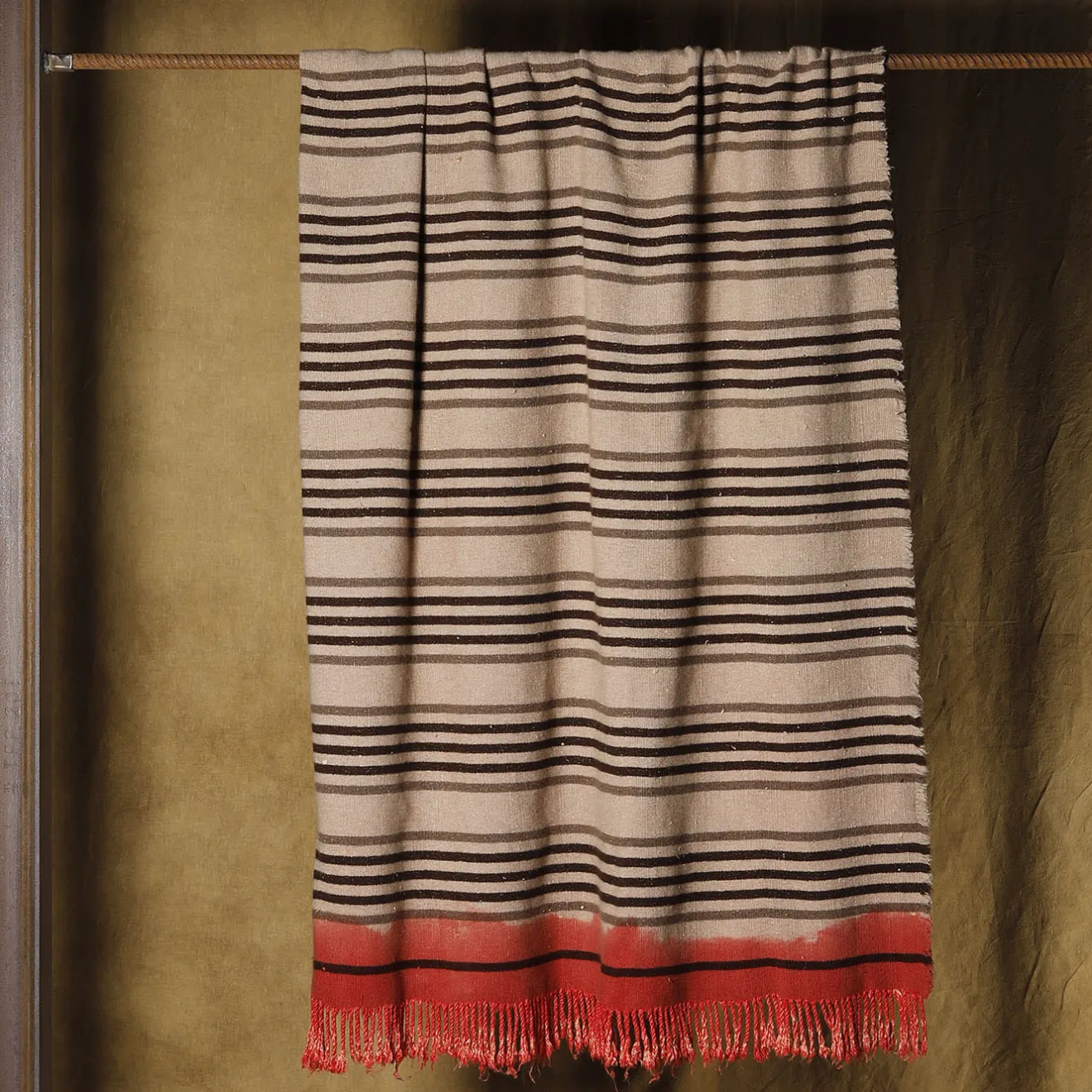The House of Lyria Coperta Formia a righe policrome in cashmere e seta
