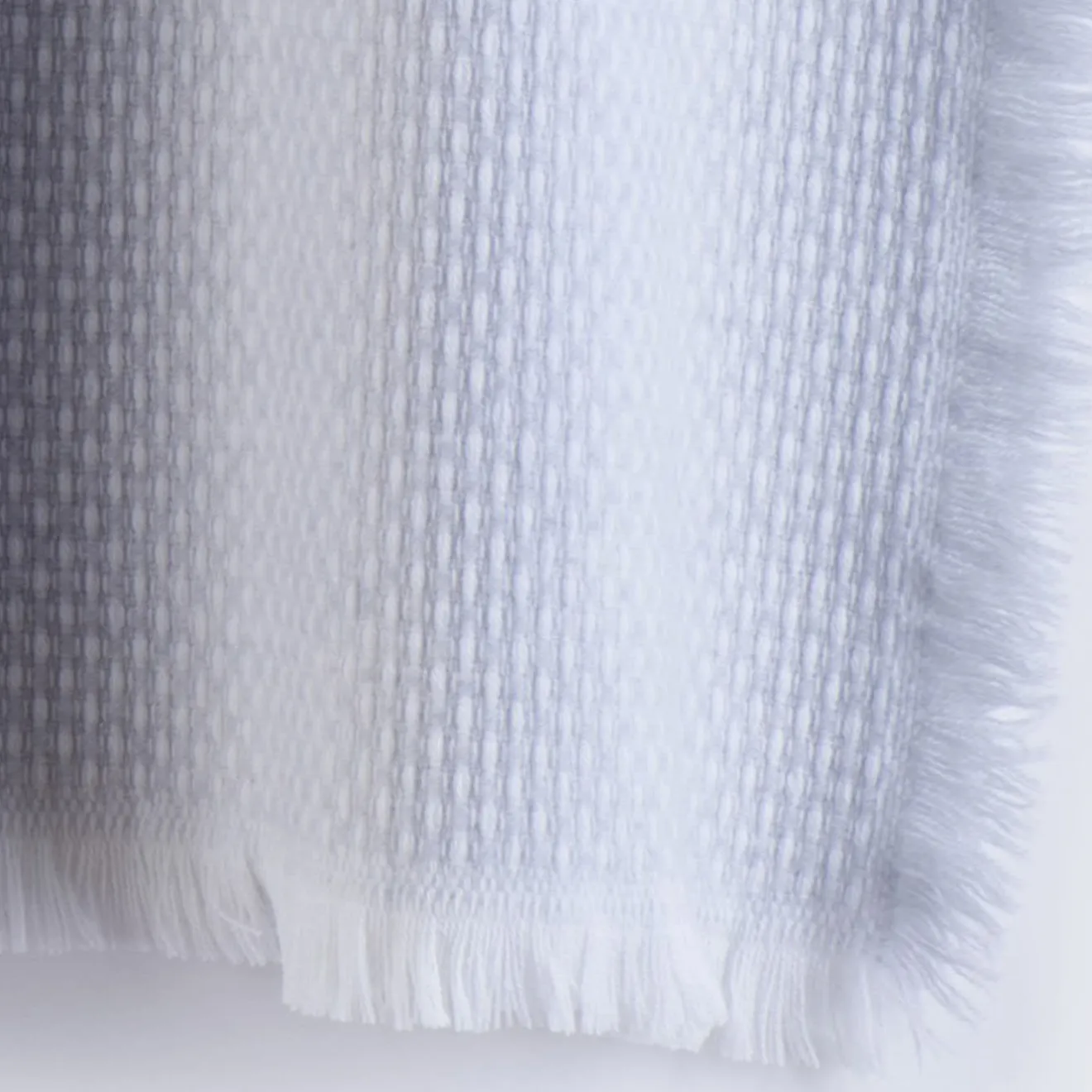 Masserano Cashmere Coperta grigia Vida Pearl