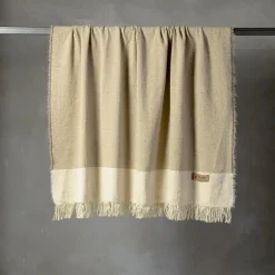 The House of Lyria Coperta Hela con frange sabbia e beige