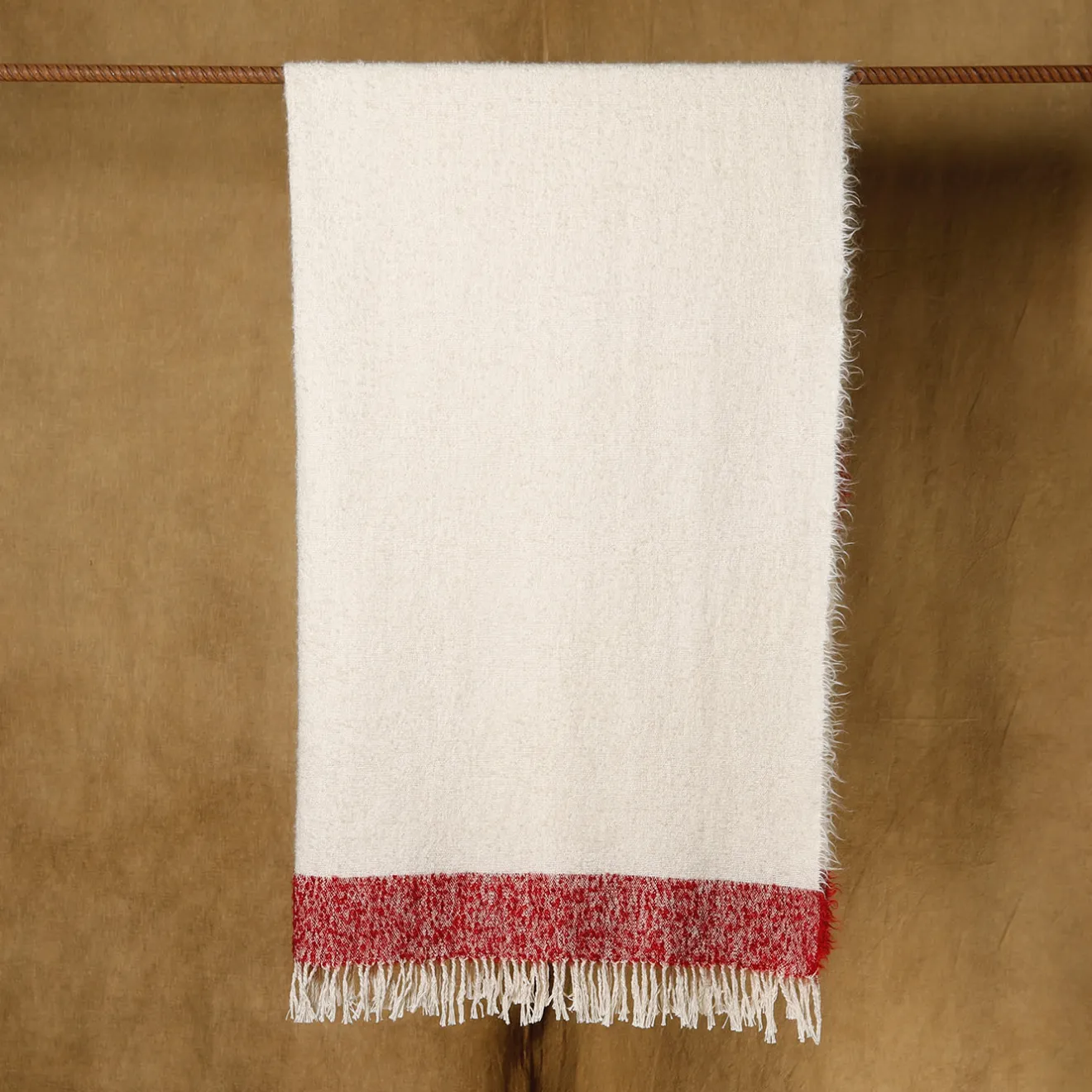 The House of Lyria Coperta Tela con frange in cotone e mohair bicolore