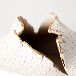 Mamate Cretto In A Box Scultura Aigues Mortes