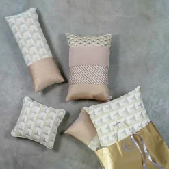 l'Opificio Cuscino Carrè bianco in tessuto jacquard geometrico