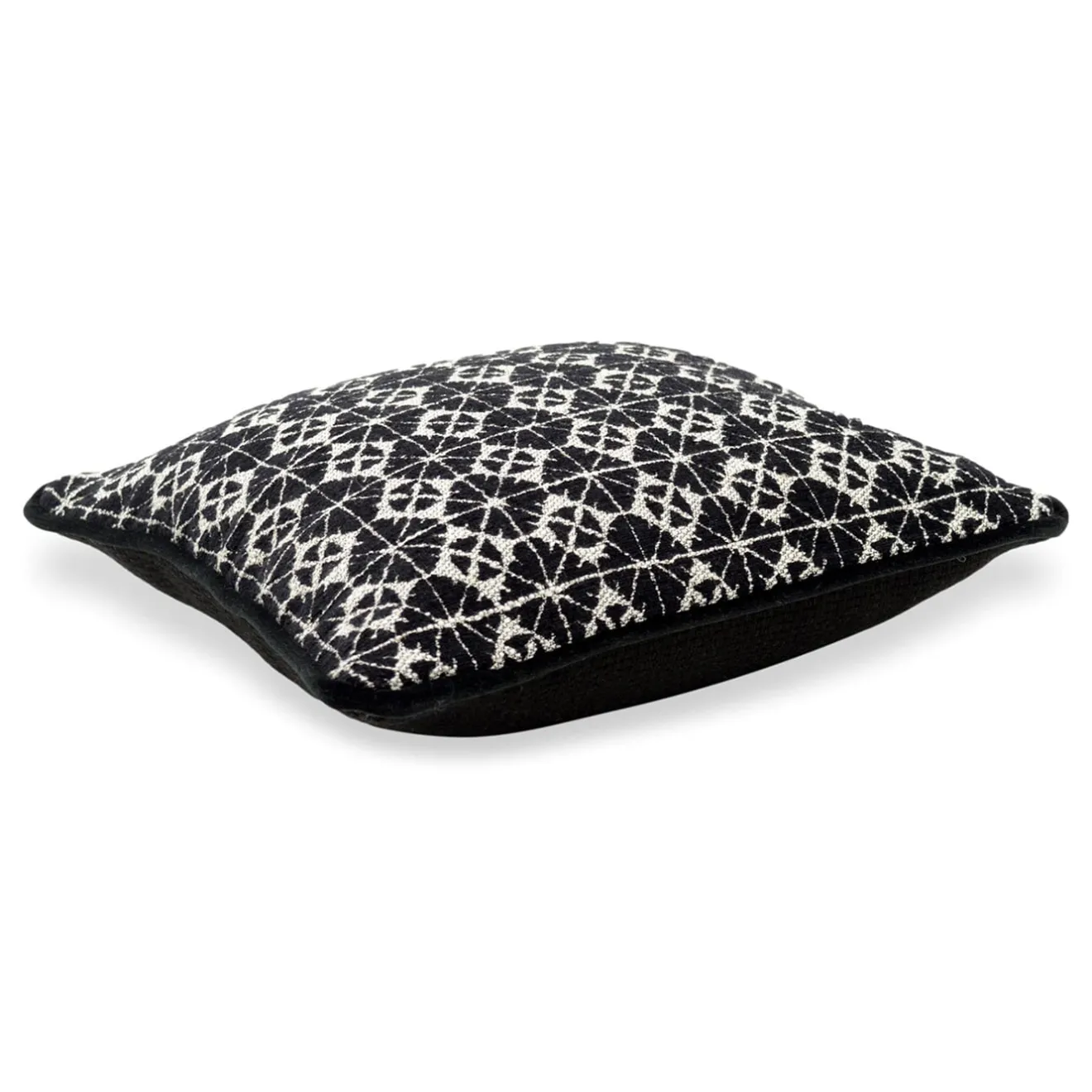l'Opificio Cuscino Carrè quadrato bianco e nero in tessuto jacquard geometrico