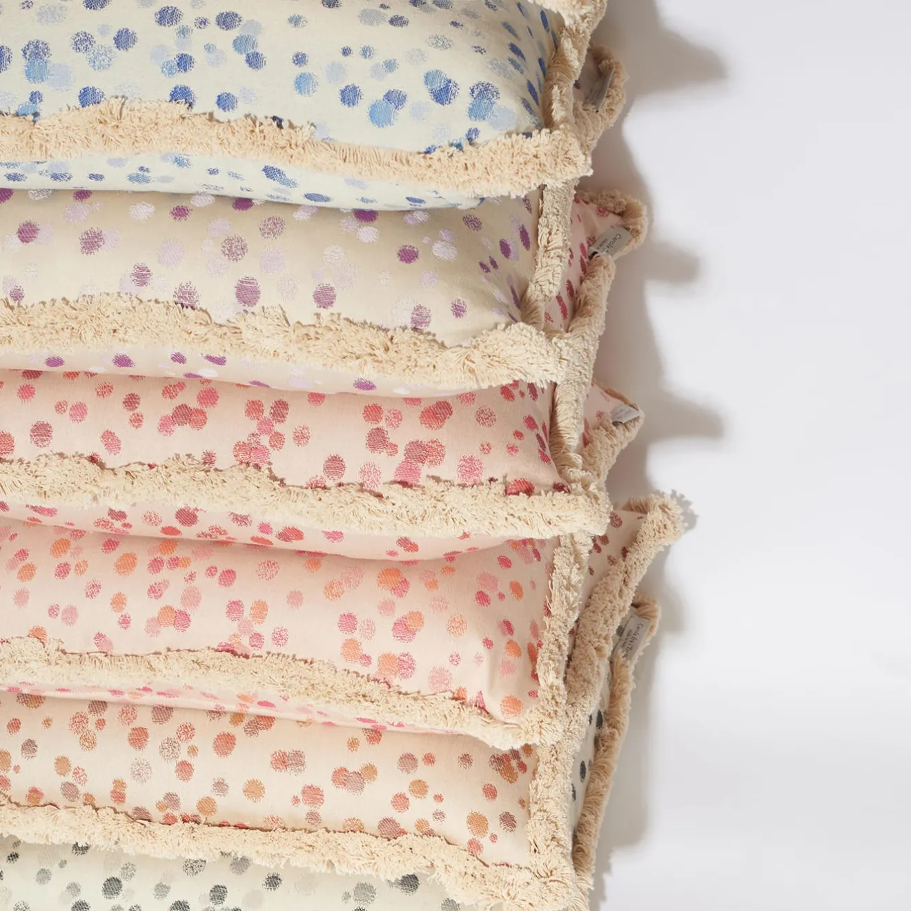 Carola fra i Trulli Cuscino grande con frange lilla e viola