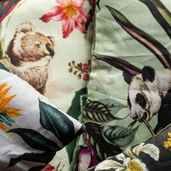 Grand Tour by Vito Nesta Cuscino in lino Animalia con Koala e fiori rosa