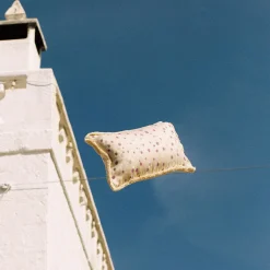 Carola fra i Trulli Cuscino piccolo con frange lilla e viola