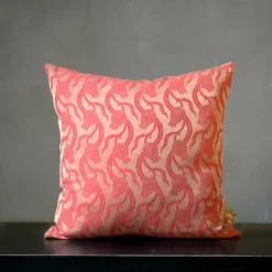 The House of Lyria Cuscino quadrato in lino e seta Dresda Floral Coral