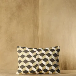 The House of Lyria Cuscino rettangolare Ingannevole