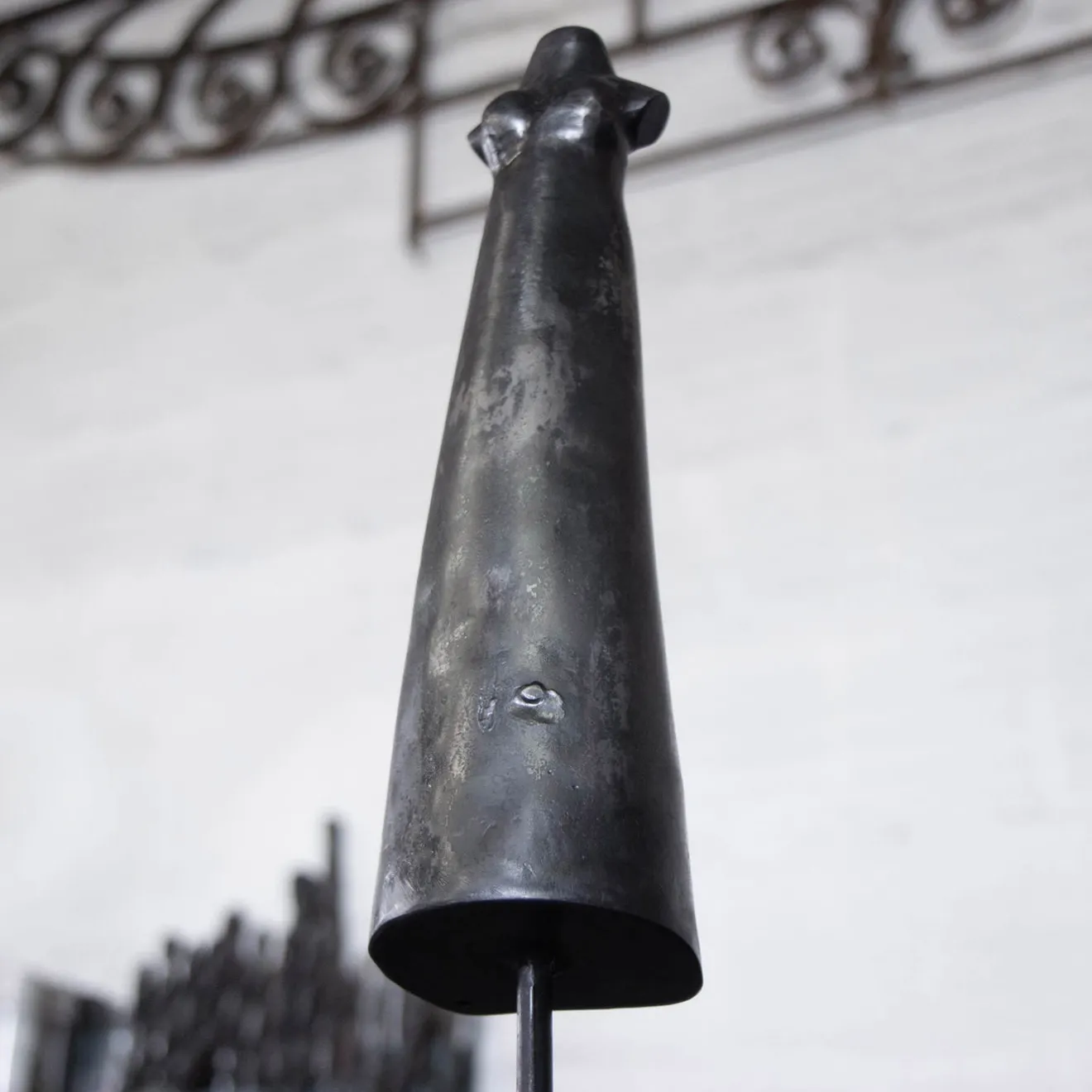 Idee del Fabbro Donna sottile N. 6 Scultura di Lorenzo Quadalti