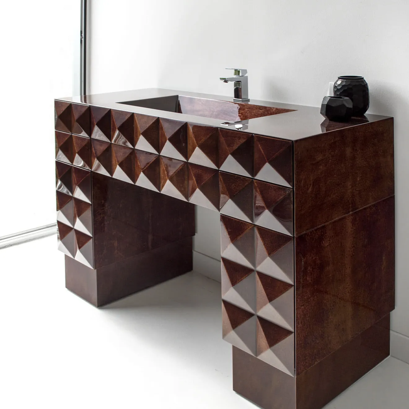 Extroverso Ensemble bagno di Giannella Ventura