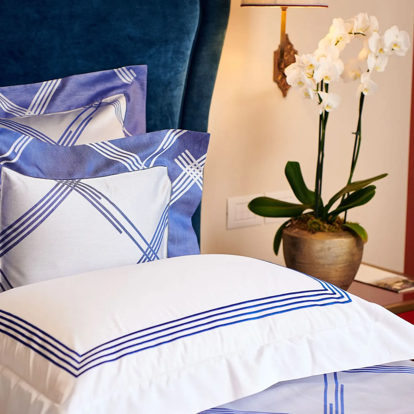 Verderoccia Four Generations Jacquard Blue China US Standard Sham