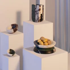 MMairo Grande ciotola in marmo multicolore Gae di Arthur Arbesser