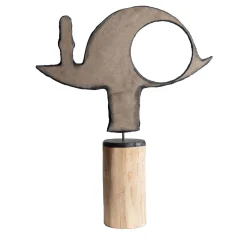 DareForma Il pesce beige scamosciato Scultura