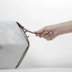 Gumdesign Istanti Inclusi Contenitore simile a una clessidra