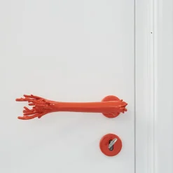 NIVA Design Maniglia rossa Corallo di Nicole Valenti