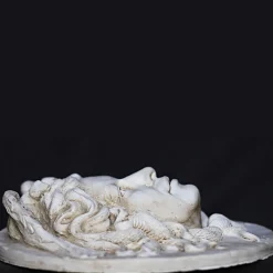 Galleria Romanelli Medusa a basso rilievo di Romanelli