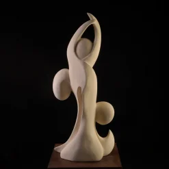 Creazioni di Andrea Serra Oltre le Maree scultura in pietra leccese