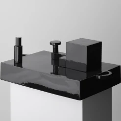 Mutina Paesaggi Scultura rettangolare nera di Nathalie Du Pasquier