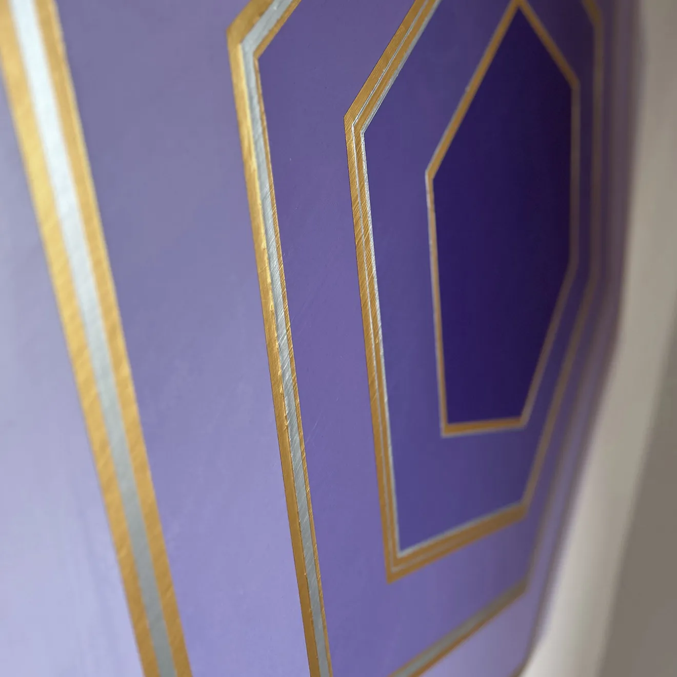 Elona Izrailova Pannello Decorativo Ottagonale Freedom Viola