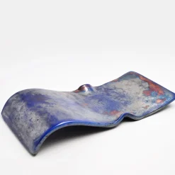 Design Center 1991 Piatto centrotavola Onda Piccola Ramato/Blu di Nino Basso