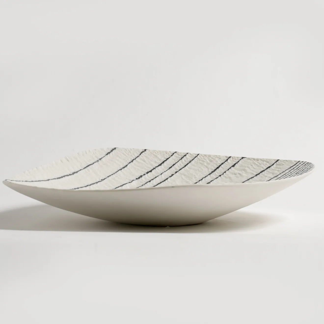 Fos Ceramiche Piatto intagliato Naum