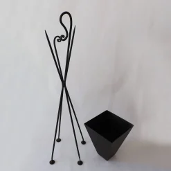 AV Metal Piedistallo in metallo con vaso Tessingiu