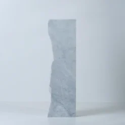 Omnibus Design Podium II Scultura di Carrara