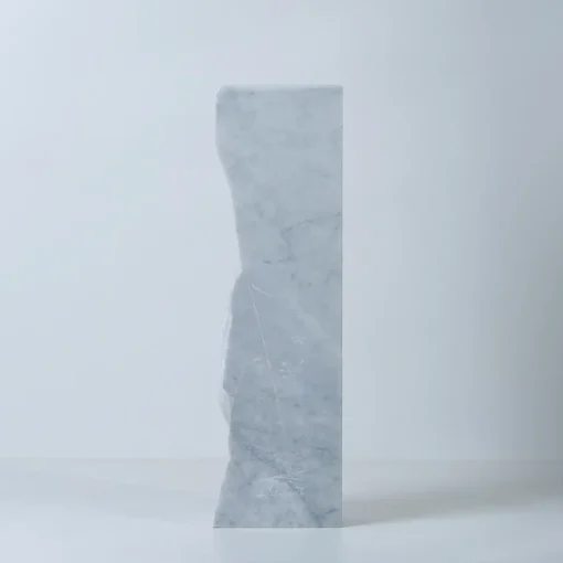 Omnibus Design Podium II Scultura di Carrara