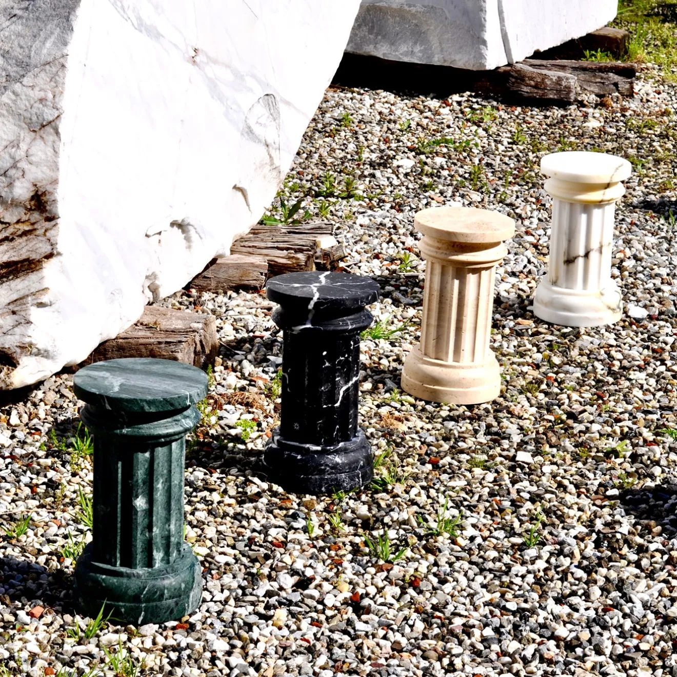 FiammettaV Home Collection POR TAN TE Vaso a colonna in marmo travertino satinato