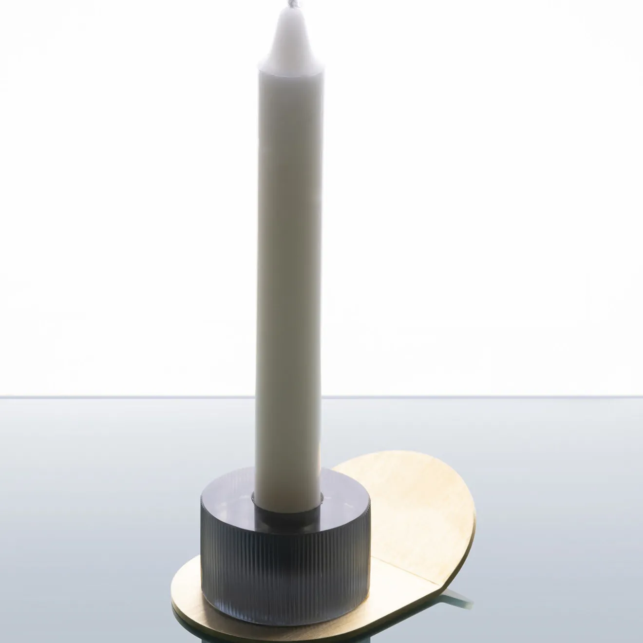 Purho Portacandele Lumino Stripe in acciaio grigio e cristallo di Federico Peri