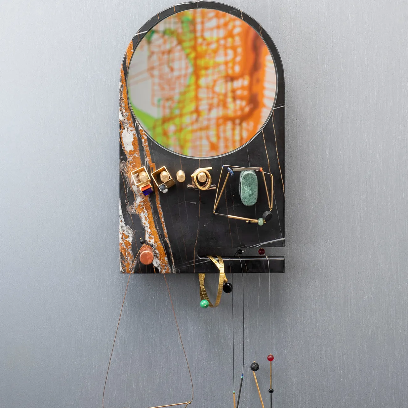 Kimano Portagioie Lunatico Sahara Noir con specchio di Cecilia Alemagna