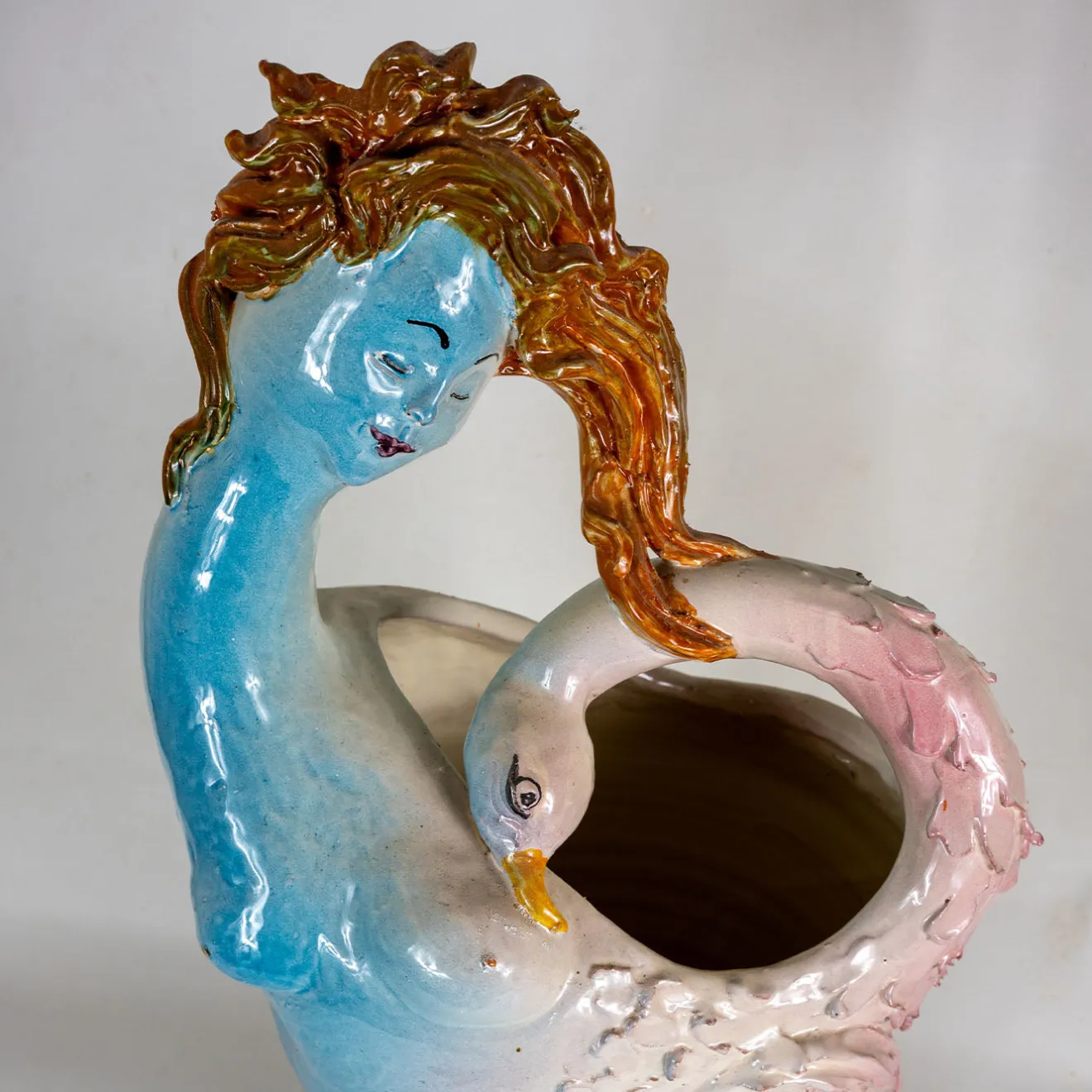 Alessandro Iudici Portaombrelli Leda e il Cigno in ceramica