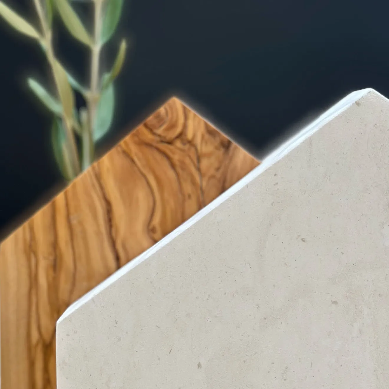 Pimar Limestone Ruderi 05 Scultura in Legno d'Ulivo e Pietra Leccese