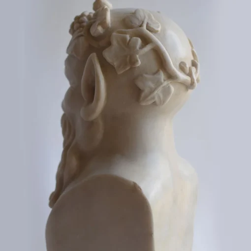 Todini Sculture Satiro con uva scultura in marmo di Carrara