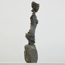 Stella Battaglia Scultura al chiaro di luna