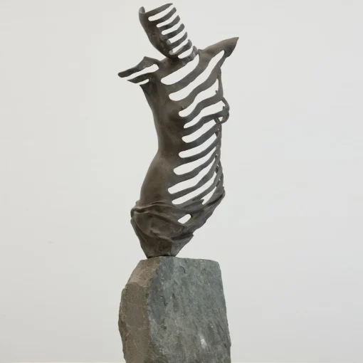 Stella Battaglia Scultura al chiaro di luna